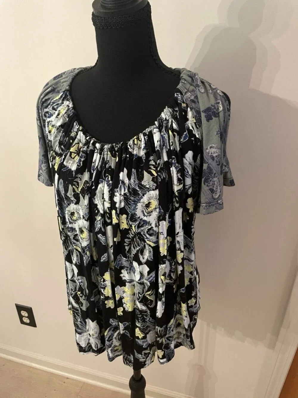 Free People Floral Baja Babe Cold Shoulder Top Flowy Blouse Boho Beach Peasant L